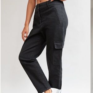 Aritzia Wilfred Free Modern Cargo Pants